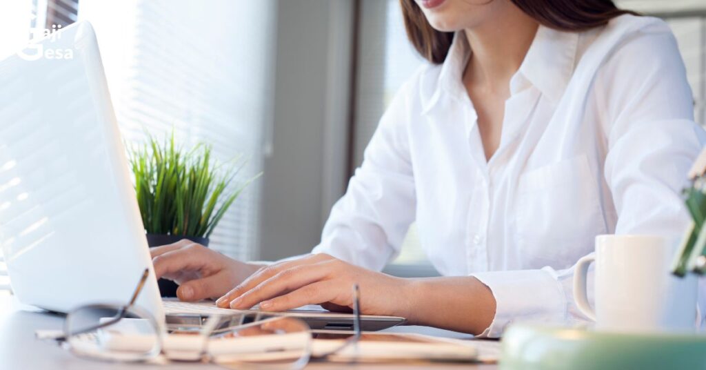 payroll adalah