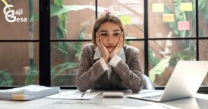 mitos bekerja di kantor